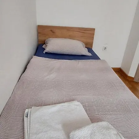 Apartment Grki's *